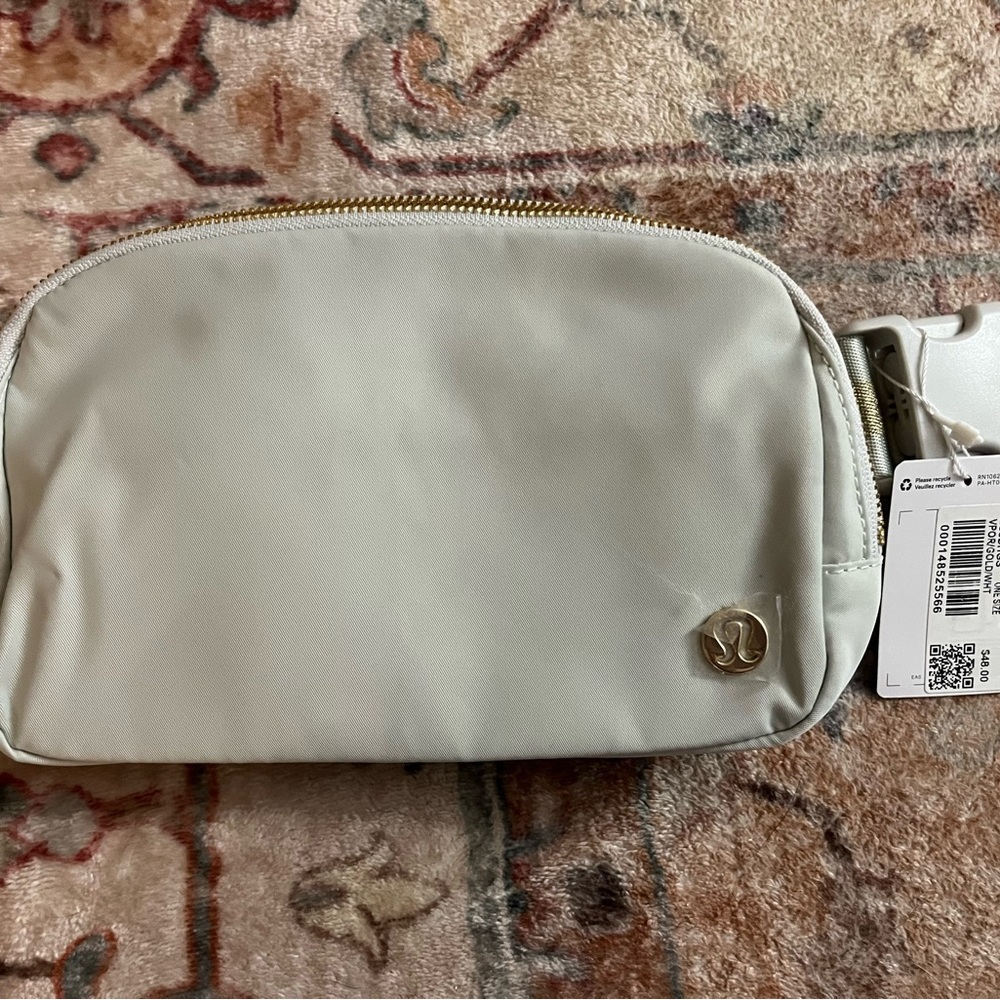 Lululemon Vapor/White/Gold Crossbody Bag LIMITED ADDITION - Picture 5 of 7